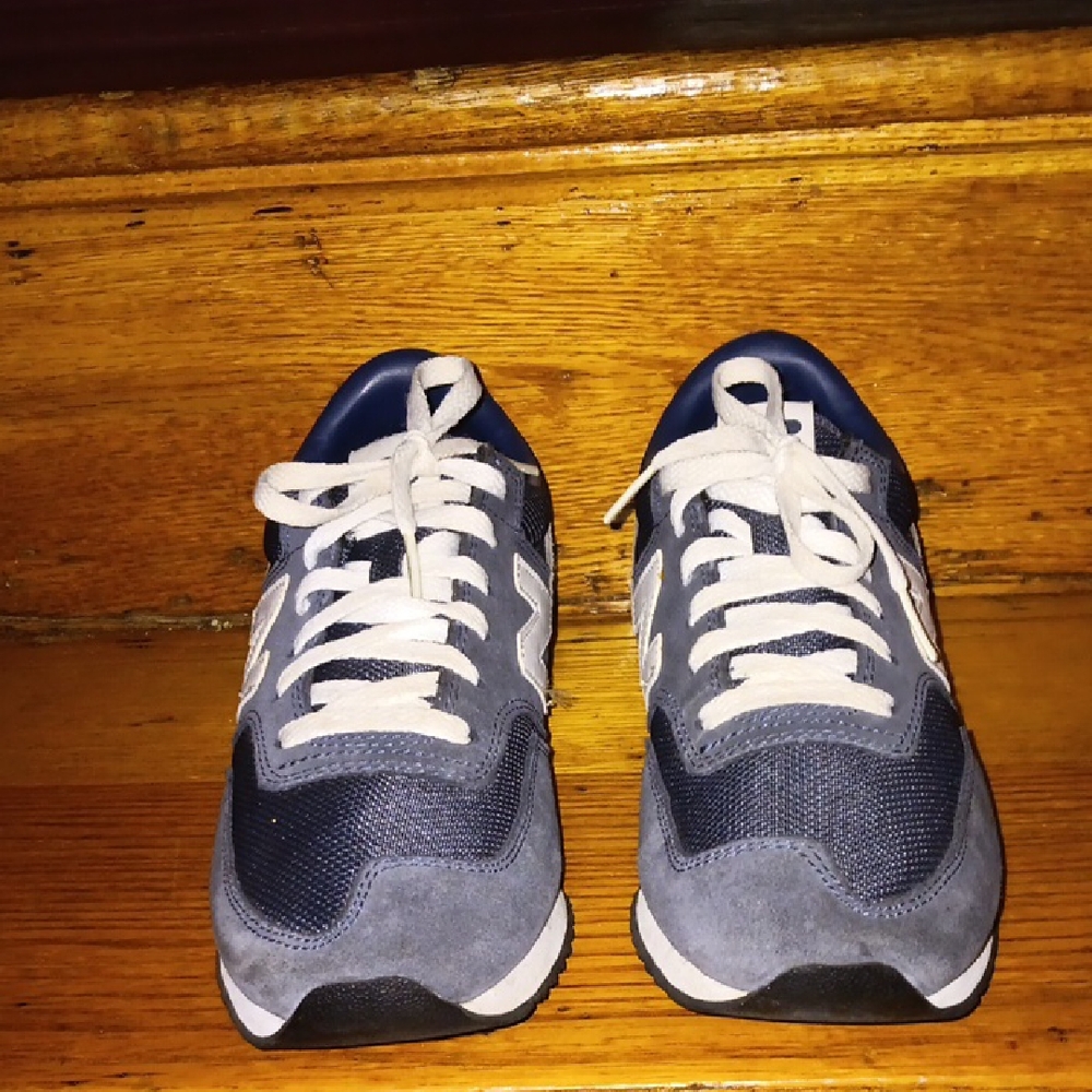 New Balance Men's Navy and Gray Sneakers